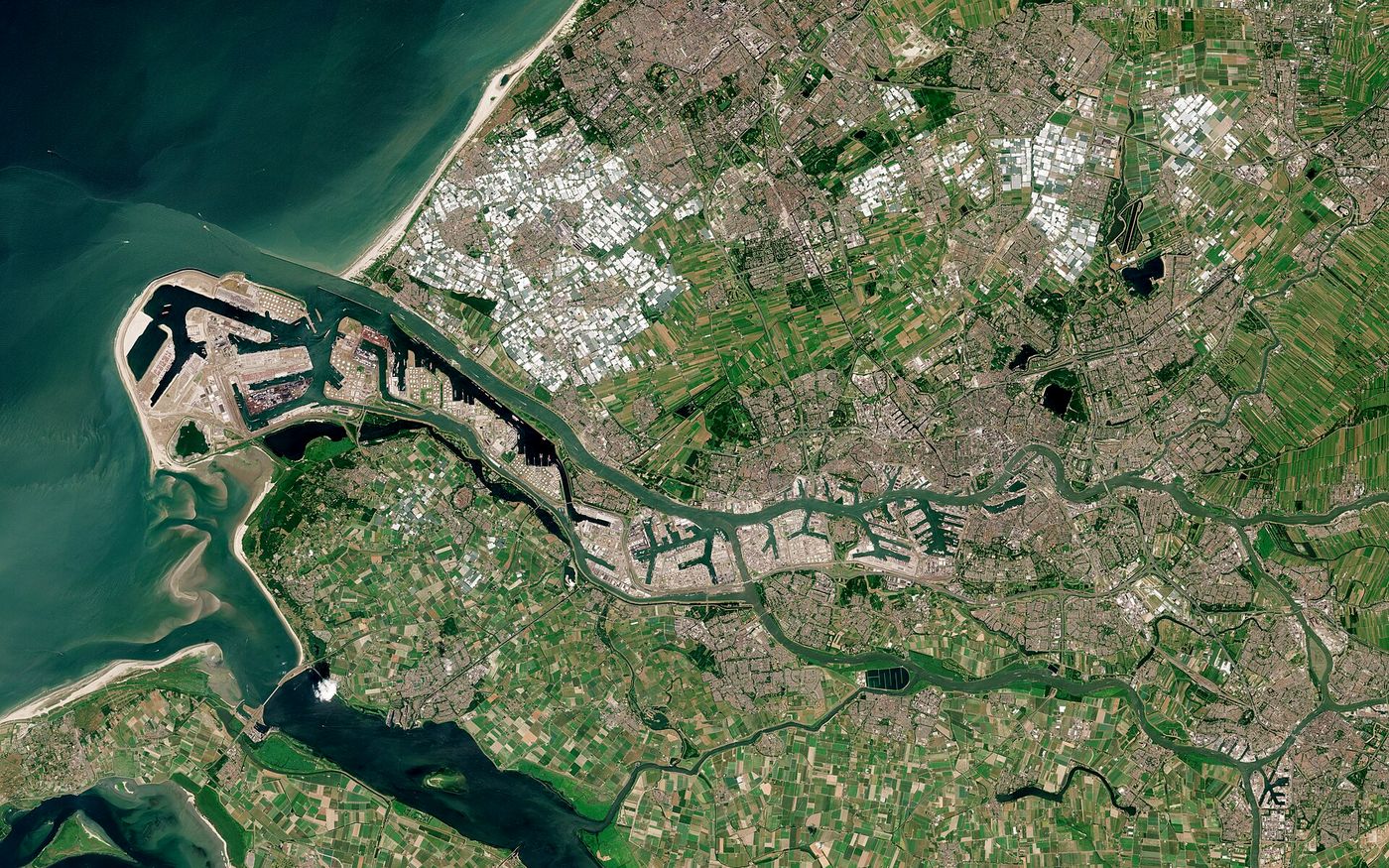 Port of Rotterdam from Sentinel-2